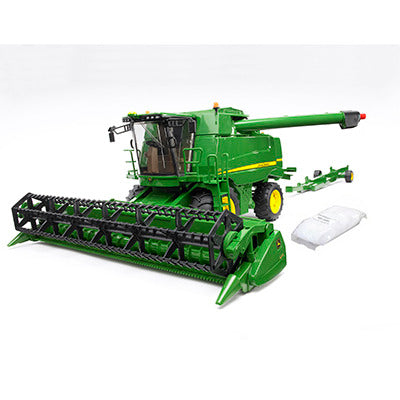 John Deere 1/16 T670i Combine