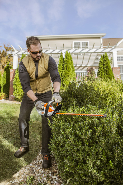Stihl HSA45 Integrated Battery Hedge Trimmer - Nelson Motors & Equipment